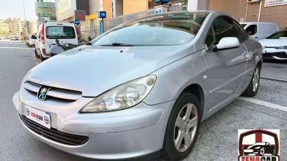 Usata Peugeot 307 CC 109 CV (80 kW) 2004 Grigio Cabrio