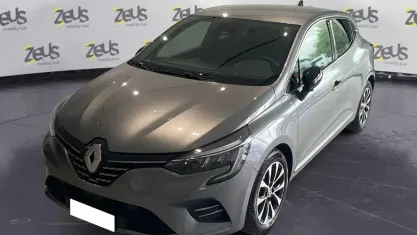 Usado Renault Clio V Techno 101 HP (74 kW) 2023 Cinzento Citadino