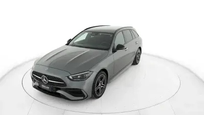 Usata Mercedes 300 Premium Plus 313 CV (230 kW) 2022 Grigio Station wagon