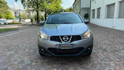 Usata Nissan Qashqai Tekna 131 CV (96 kW) 2013 Grigio SUV