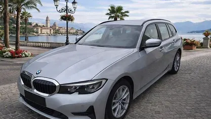 Usata BMW 320e Advantage 190 CV (139 kW) 2021 Argento Station wagon