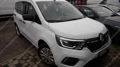 Usata Renault Kangoo 116 CV (85 kW) 2024 Bianco Monovolume