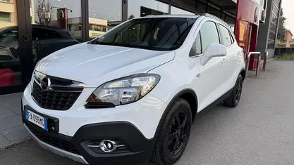 Usata Opel Mokka Cosmo 140 CV (102 kW) 2015 Bianco SUV