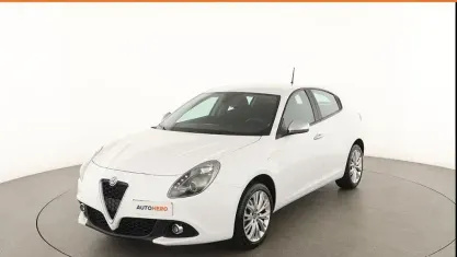 Usata Alfa Romeo Giulietta Super 120 CV (88 kW) 2018 Bianco Utilitaria