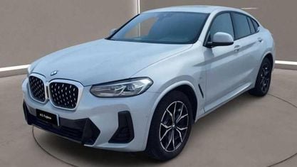 Begagnad BMW X4 Comfort Edition 190 HK (139 kW) 2022 Grå SUV
