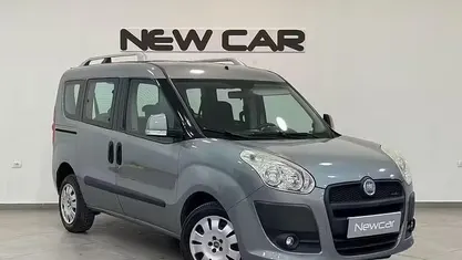 Begagnad Fiat Doblò Emotion 90 HK (66 kW) 2013 Grå Minibuss