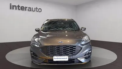 Grigio metallizzato Usata 2022 Ford Kuga ST-Line X SUV | 22.300 € (Buon prezzo)