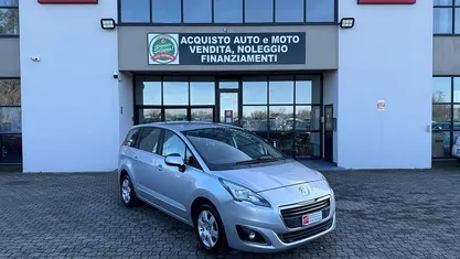 Usata Peugeot 5008 Active 114 CV (83 kW) 2015 Monovolume