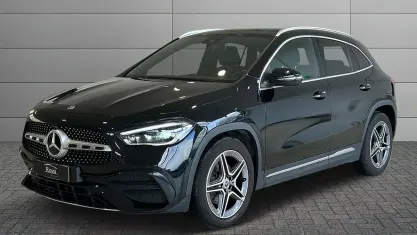 Usata Mercedes GLA200 Premium 150 CV (110 kW) 2023 Nero metallizzato SUV