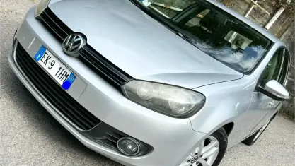Usata VW Golf VI Highline 105 CV (77 kW) 2011 Argento Utilitaria