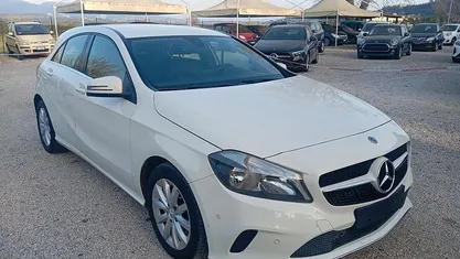 Usata Mercedes A180 Executive 122 CV (89 kW) 2017 Bianco Berlina