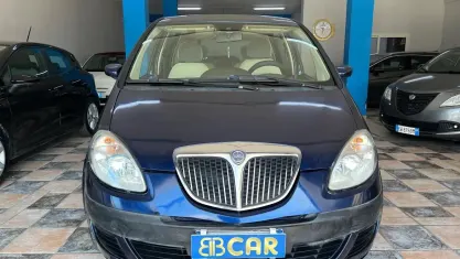 Usata Lancia Musa 90 CV (66 kW) 2007 Blu Monovolume