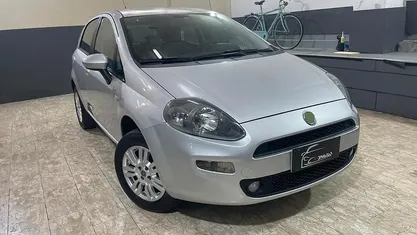 Usata Fiat Punto 77 CV (56 kW) 2012 Grigio Utilitaria