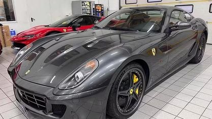 Usata Ferrari 599 620 CV (456 kW) 2010 Grigio scuro Coupé