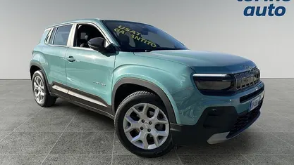 Begagnad Jeep Avenger Altitude 101 HK (74 kW) 2023 Blå SUV