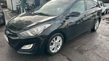 Usata Hyundai i30 110 CV (80 kW) 2014 Nero Utilitaria