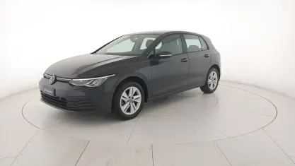 Usata VW Golf VIII Life 131 CV (96 kW) 2023 Urano grey Berlina