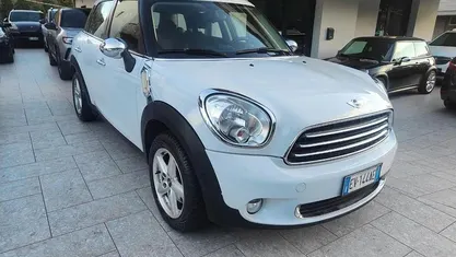 Usata Mini ONE 90 CV (66 kW) 2014 Utilitaria
