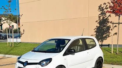 Usata Renault Twingo Night&Day 74 CV (54 kW) 2014 Bianco Utilitaria