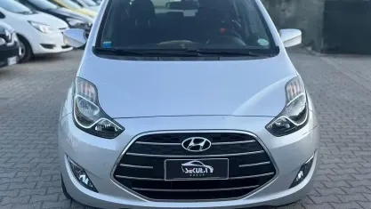 Usata Hyundai ix20 Comfort 90 CV (66 kW) 2015 Grigio Utilitaria