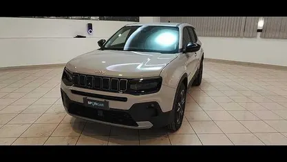 Beige Nuova 2025 Jeep Avenger Summit SUV | 24.500 € (Buon prezzo)