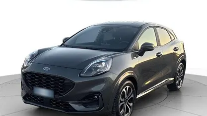 Grigio magnetic Usata 2024 Ford Puma ST-Line SUV | 19.400 € (Buon prezzo)