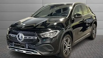 Usata Mercedes GLA180 116 CV (85 kW) 2023 Nero SUV