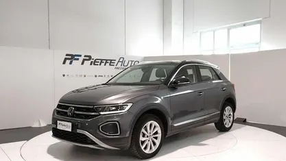 Usata VW T-Roc Style 150 CV (110 kW) 2023 SUV