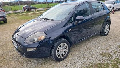Usata Fiat Punto Street 77 CV (56 kW) 2015 Blu Utilitaria