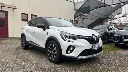 Usata Renault Captur Techno 94 CV (69 kW) 2023 Bianco SUV