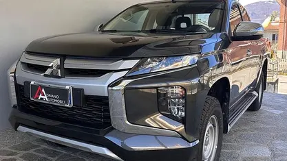Begagnad Mitsubishi L200 Invite 150 HK (110 kW) 2020 Svart Pickup