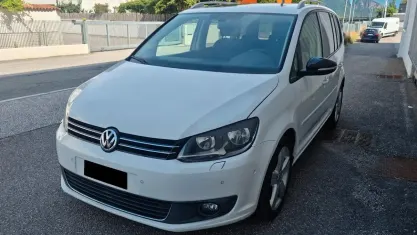Usata VW Touran Highline 140 CV (102 kW) 2012 Bianco Monovolume