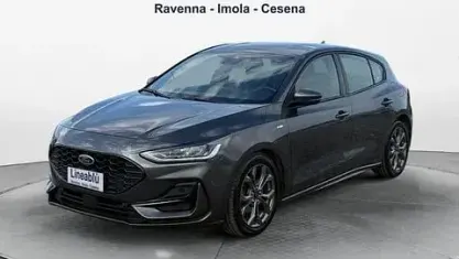Usata Ford Focus ST-Line 120 CV (88 kW) 2022 Nero Utilitaria
