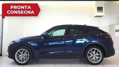 Usata Alfa Romeo Stelvio Business 210 CV (154 kW) 2017 Blu SUV