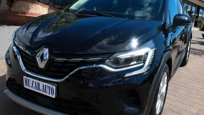 Usata Renault Captur Intens 95 CV (69 kW) 2020 Nero SUV