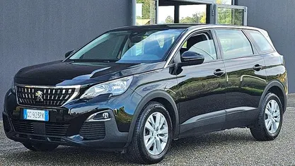 Nero Usata 2020 Peugeot 5008 Business-Line SUV | 19.900 € (Ottimo prezzo)