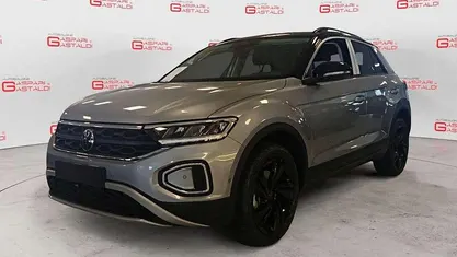 Nuova VW T-Roc Sport 150 CV (110 kW) 2025 Grigio SUV
