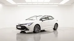 Super white [040] Usata 2023 Toyota Corolla Active Tre volumi | 23.990 € (Buon prezzo)