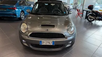 Usata Mini Cooper S Cabriolet 175 CV (128 kW) 2009 Grigio Cabrio