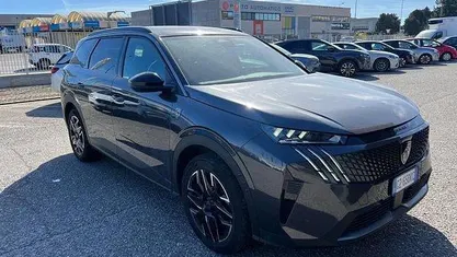 Usata Peugeot 5008 GT 145 CV (106 kW) 2025 Grigio SUV