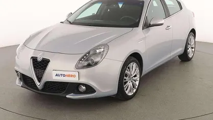 Usata Alfa Romeo Giulietta Super 120 CV (88 kW) 2017 Argento Utilitaria