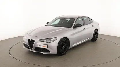 Usata Alfa Romeo Giulia Super 150 CV (110 kW) 2018 Grigio Berlina