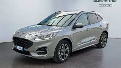 Usata Ford Kuga ST-Line 190 CV (139 kW) 2023 Solar silver SUV