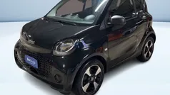 Nero metallizzato Usata 2021 Smart ForTwo Electric Drive Passion Tre volumi | 13.500 € (Buon prezzo)