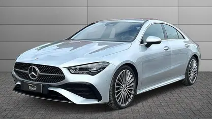 Begagnad Mercedes CLA200 Advanced Plus 150 HK (110 kW) 2025 Grå Sportkupé