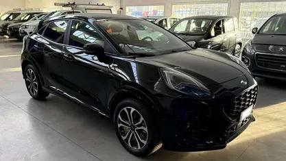 Nero metallizzato Usata 2024 Ford Puma ST-Line SUV | 16.900 € (Ottimo prezzo)