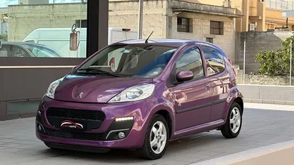 Viola Usata 2012 Peugeot 107 Urban Move Due volumi | 5900 € (Buon prezzo)