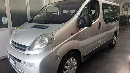 Usata Opel Vivaro 135 CV (99 kW) 2004 Monovolume