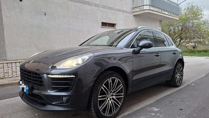 Usata Porsche Macan 250 CV (183 kW) 2017 Grigio SUV