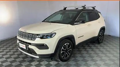 Usata Jeep Compass Limited 131 CV (96 kW) 2021 Beige SUV